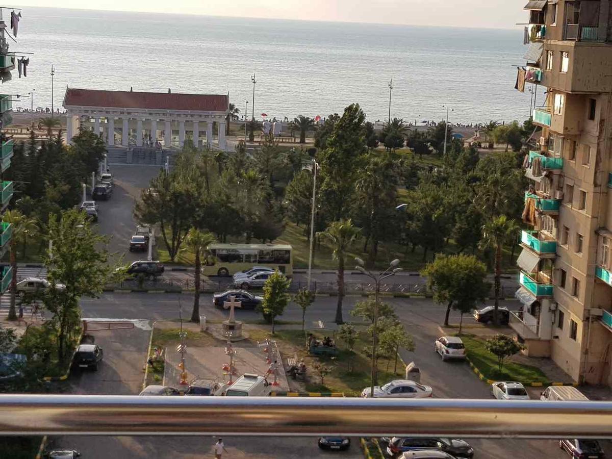 Appartement Apt Khimshiashvili 11 à Batoumi Extérieur photo
